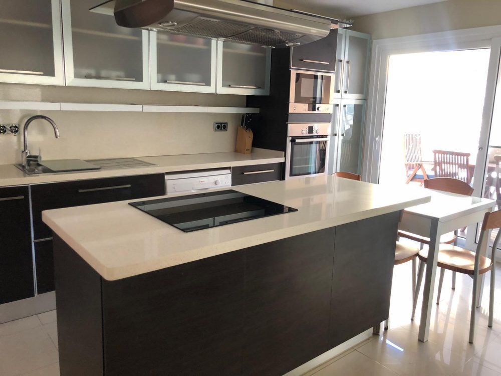 0DC018EC-68B5-4D7E-B703-0D446EA2D70F