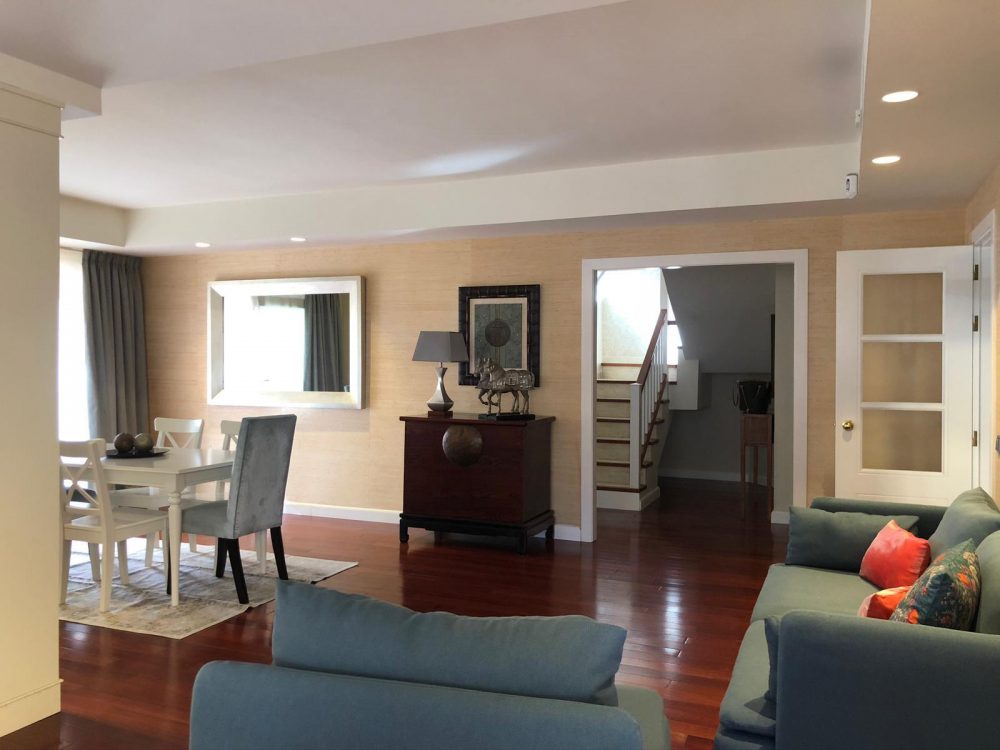 0E0AAA87-1FD7-491D-A281-629F20A6D4B0