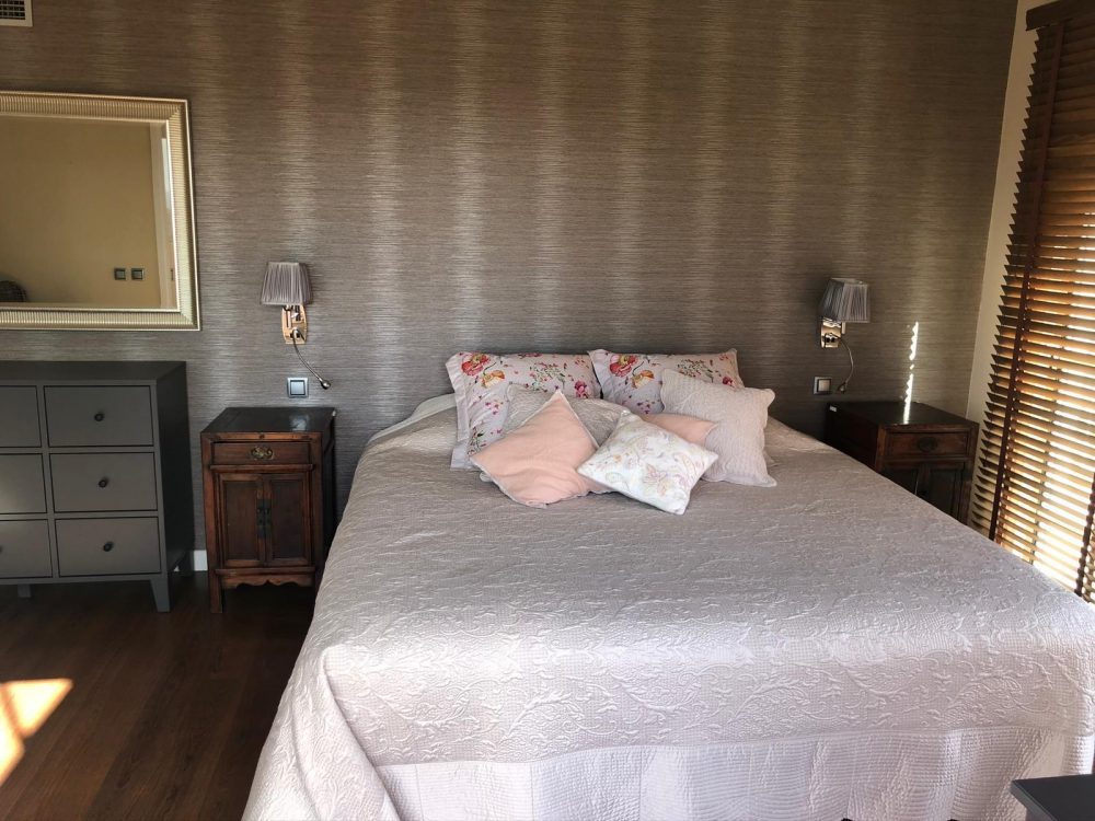 24DBAC75-221C-420A-A03C-5177ACD82CF1