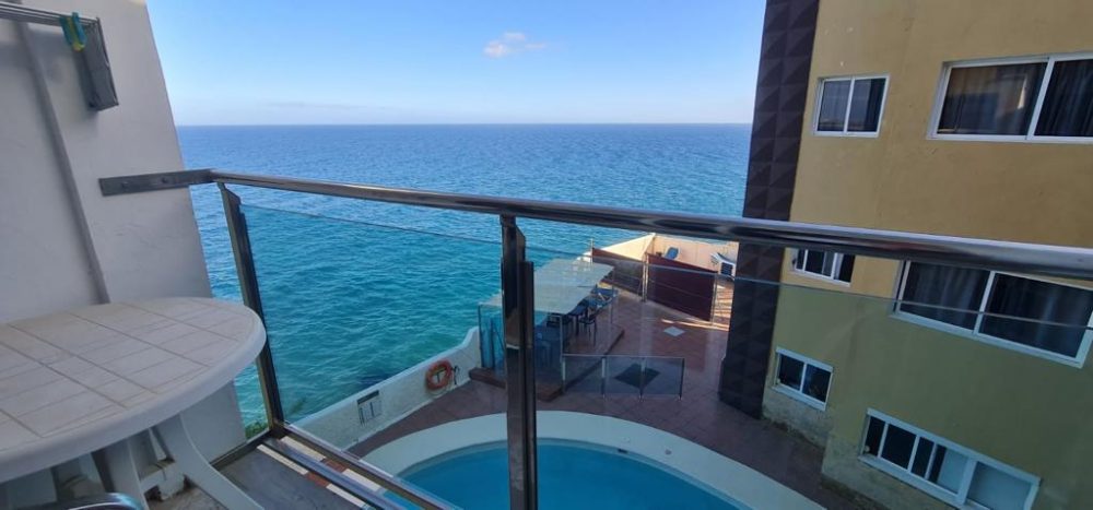 2C20CD74-1B3D-468C-AC53-E839651133EB