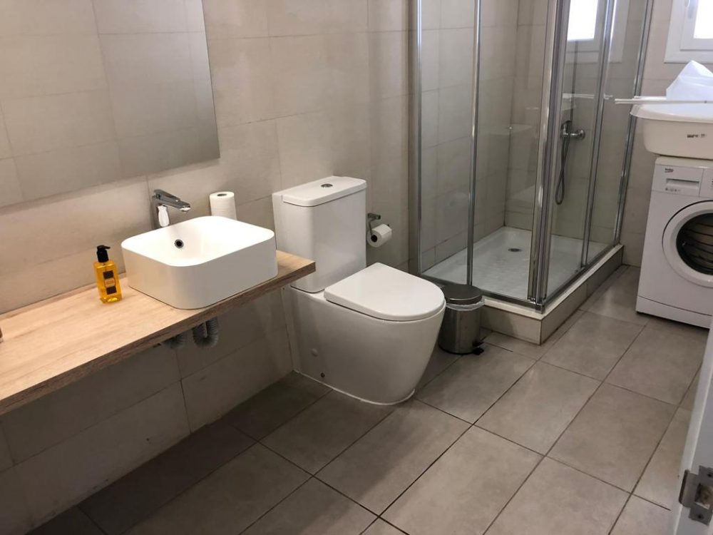 4F8C8EDA-99DA-4321-B366-41B836FC97FF