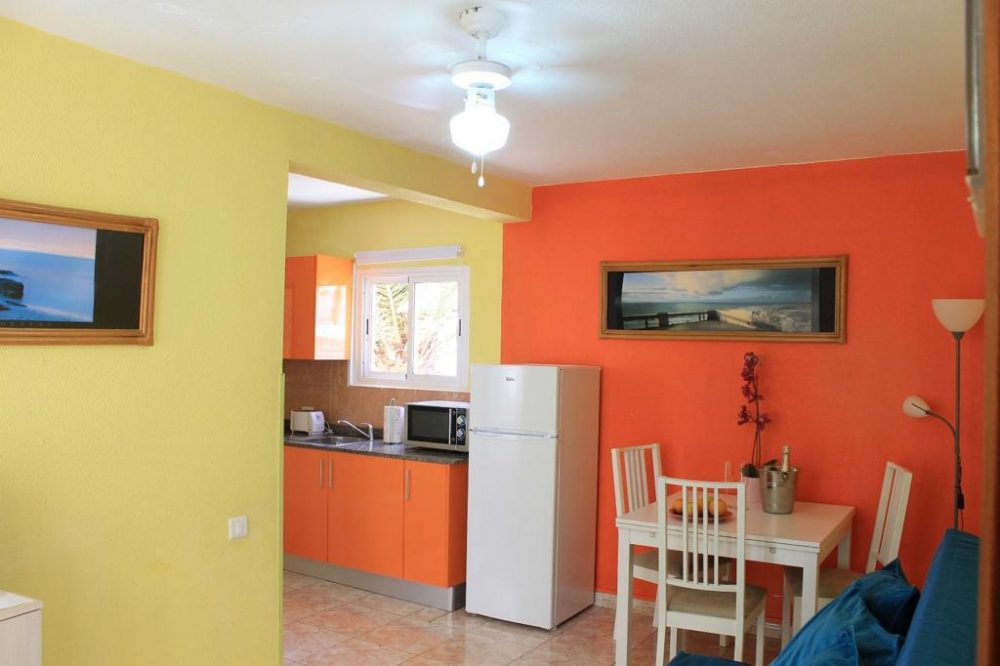 54BF5C79-A6E5-40CB-A290-01F6ACC60FF6