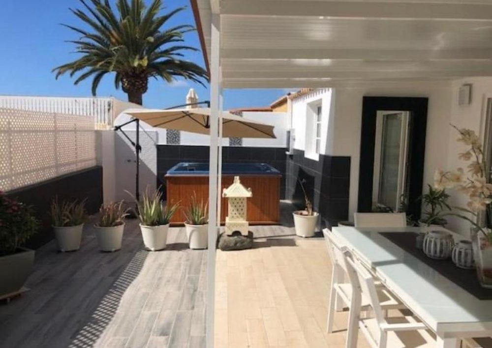 75A410B1-F7DF-4B1B-97F1-09965A00CAC9-1