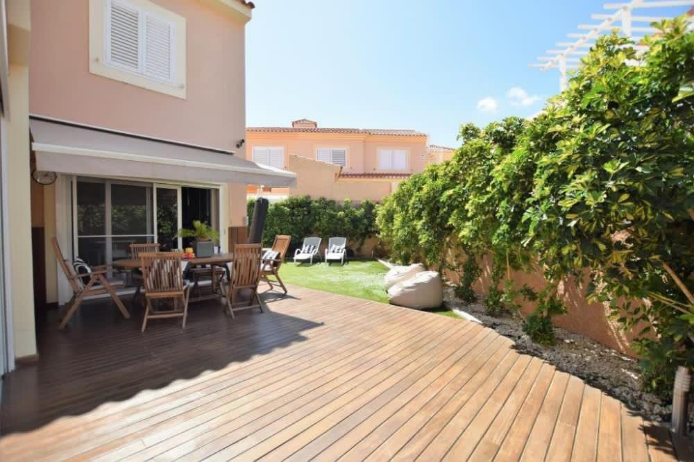 7B9C3F7E-2567-490A-8CF6-B29443950353