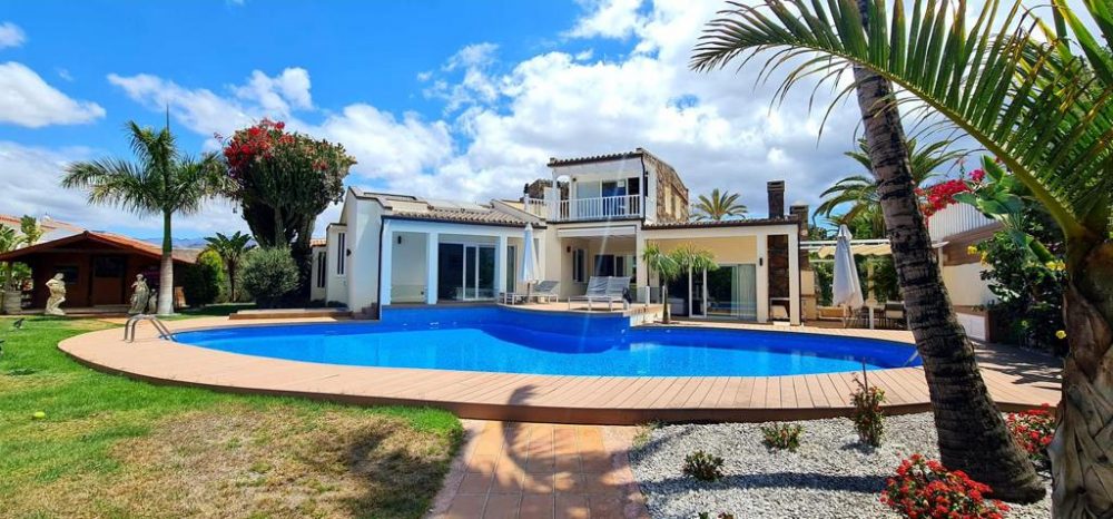 7F9D4DA6-E3F5-4373-A939-4705E1F83769