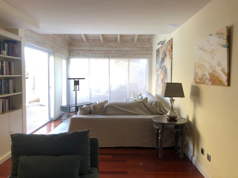 85704DA3-9217-44A0-82A6-F03B281D1271