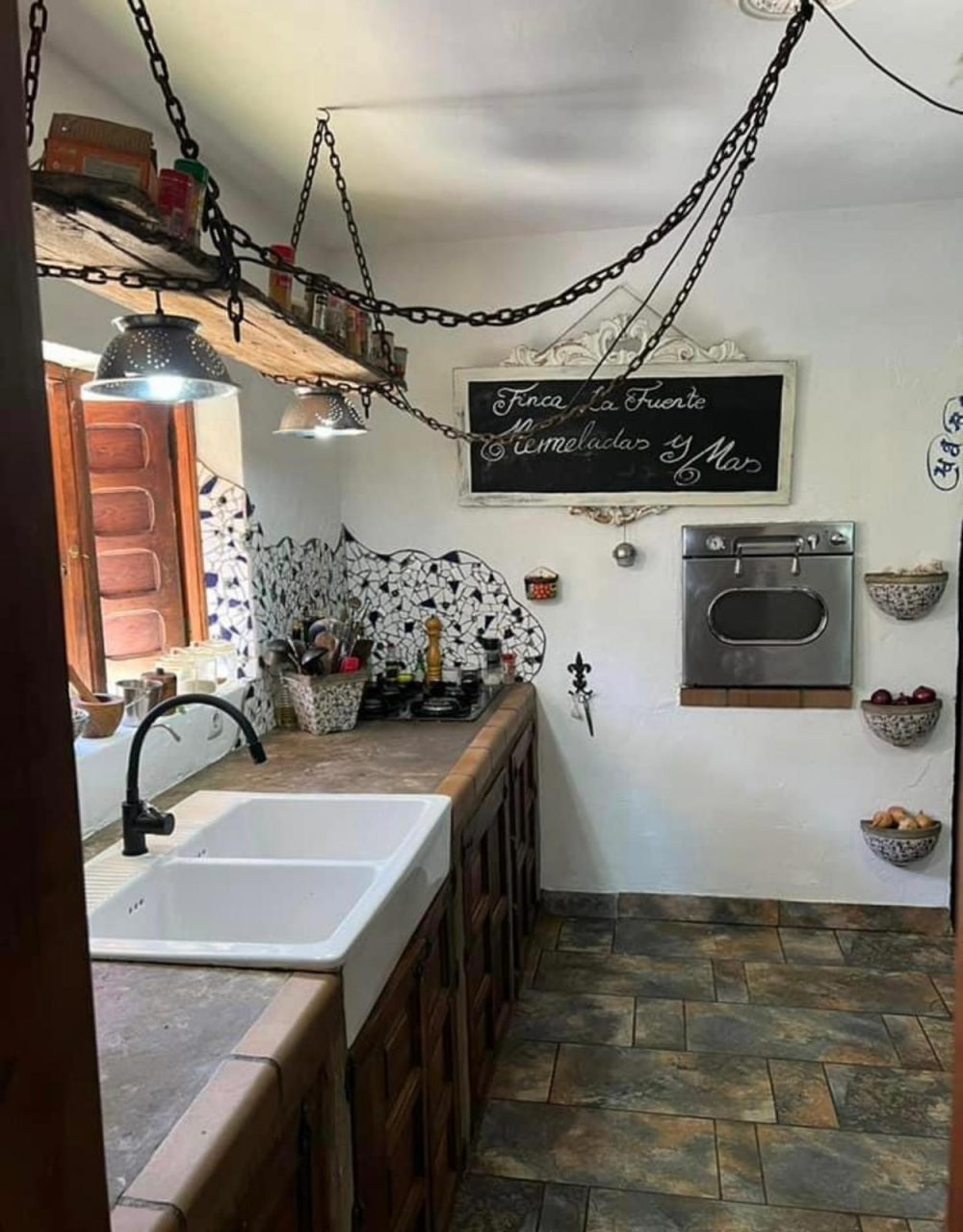 9E2095EA-4192-4418-9602-6F115D706C62