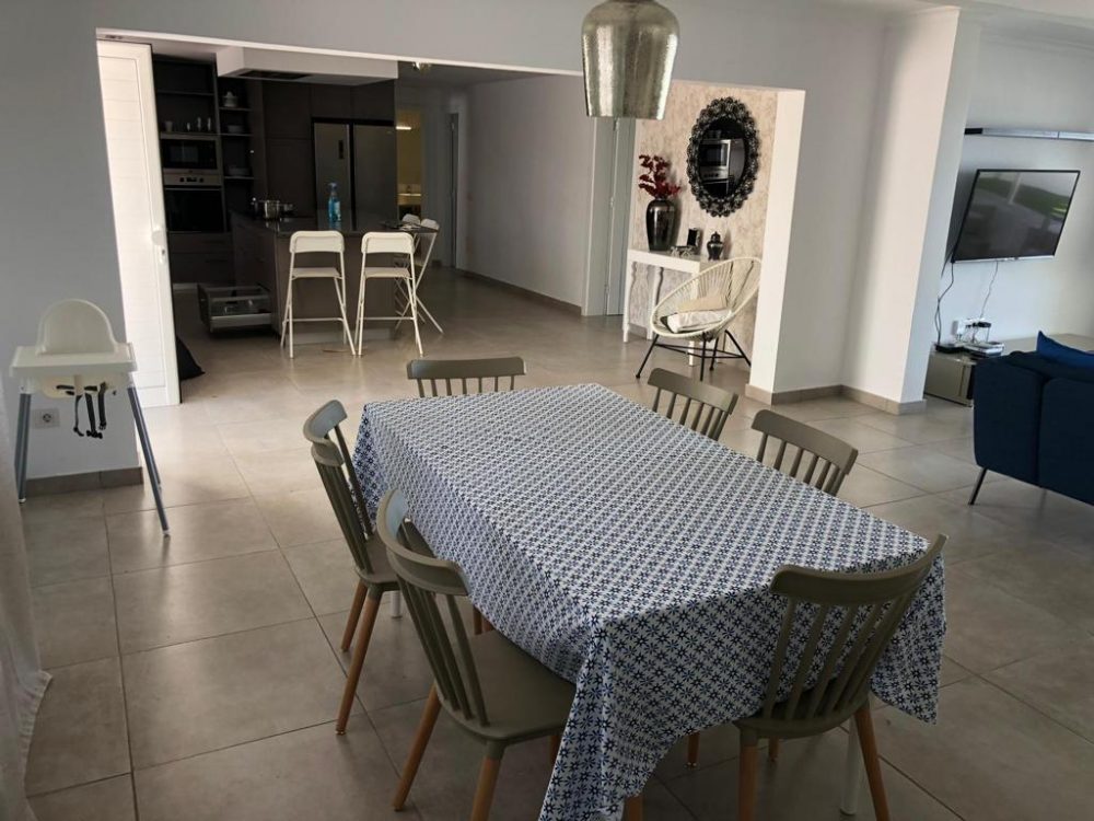 AD4B2F36-73E9-43AC-94F6-FC561CEBB3E1