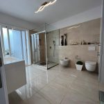 B7A49851-C127-4741-9BEB-E04400EDB100