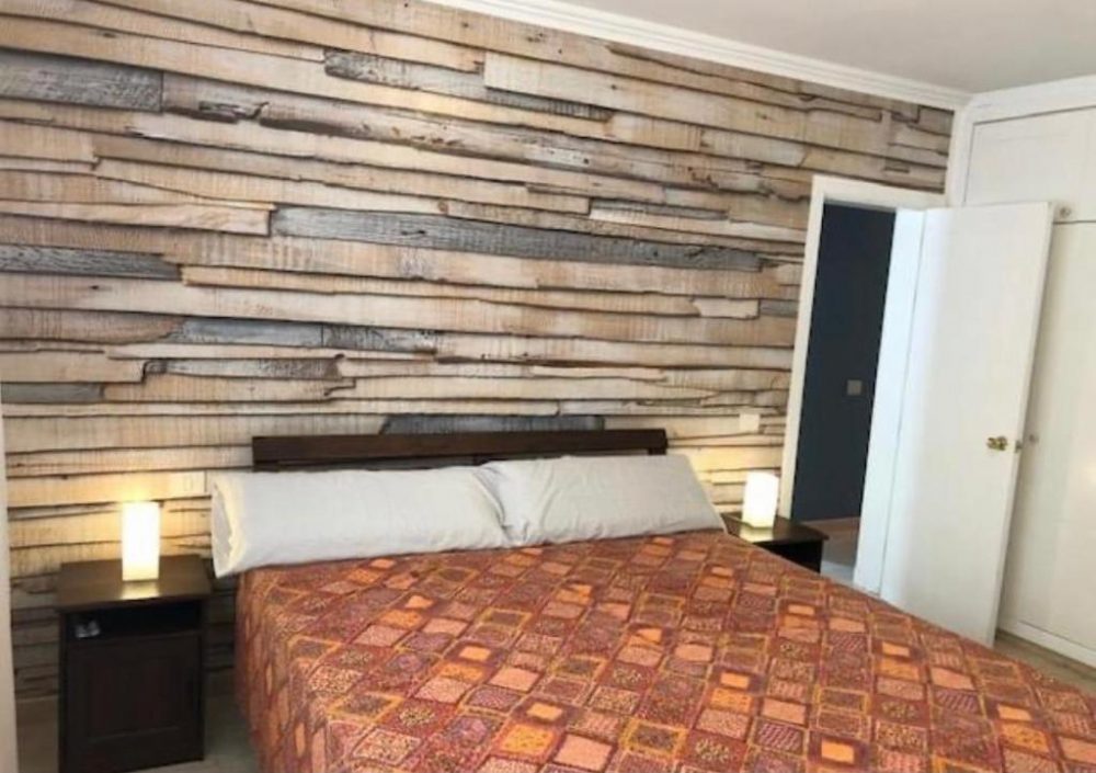 E3F219AF-DF9A-4950-9C79-0FE389F58FDE-1