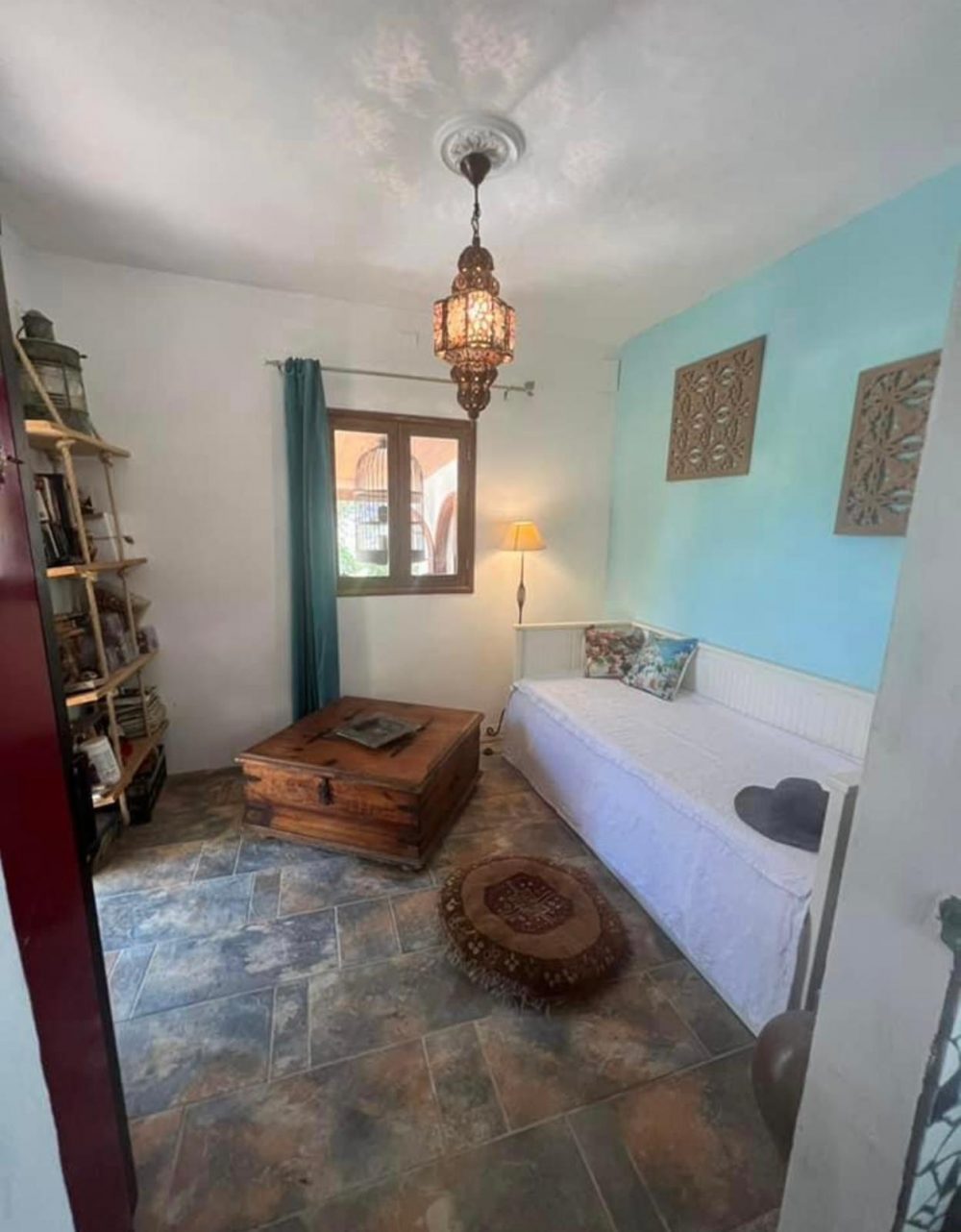 F93C6BC3-1153-46B3-B4EF-C90DBE6A2E8D