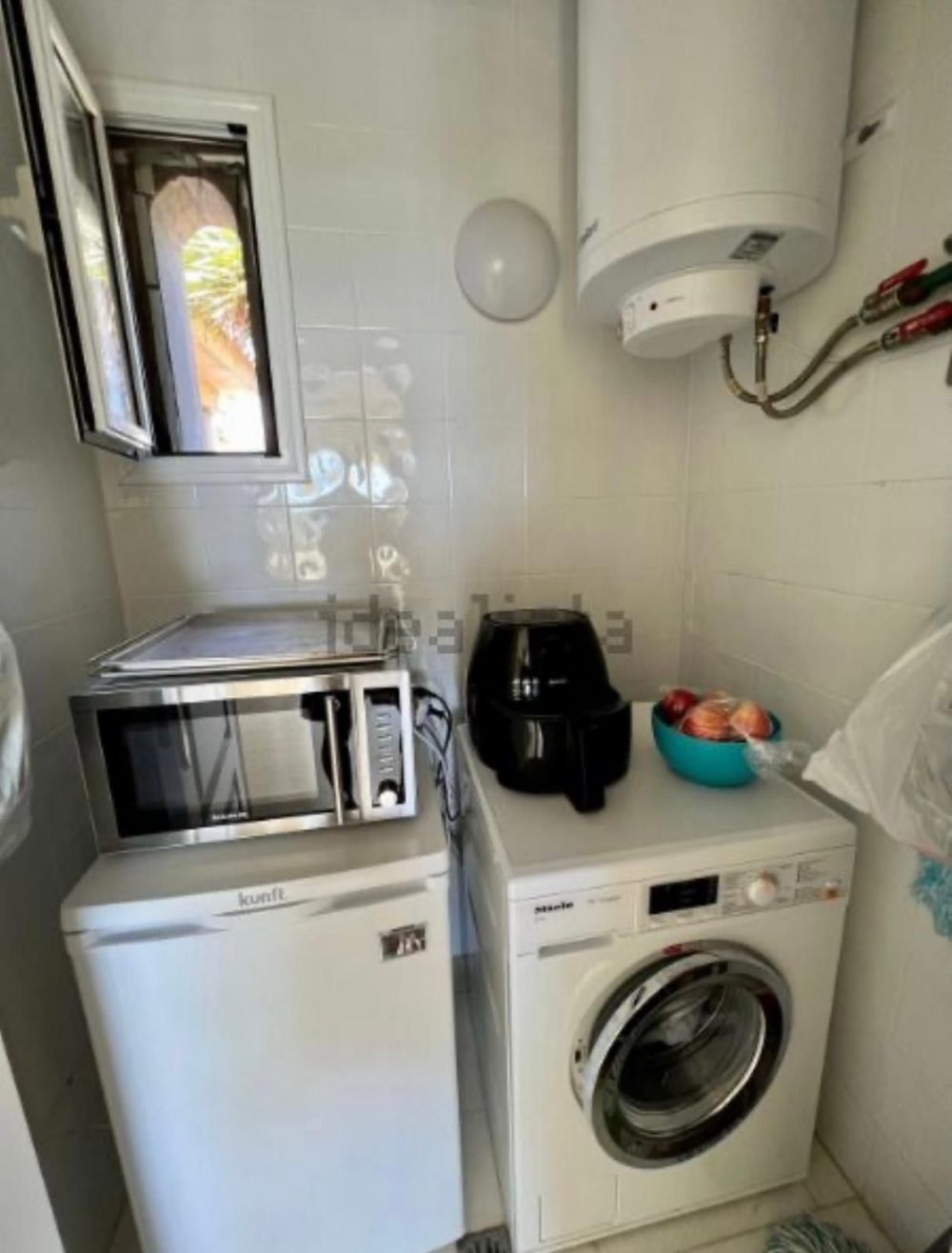 46f27b5d-a0a3-411c-9ea6-8ac7b8ddb2141